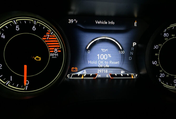 In this article, we will provide you with a step-by-step guide on how to reset the oil change indicator to life on your 2014 Jeep Cherokee